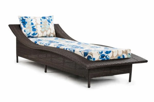 Beast Outdoor Swimming Poolside Lounger (Brown)