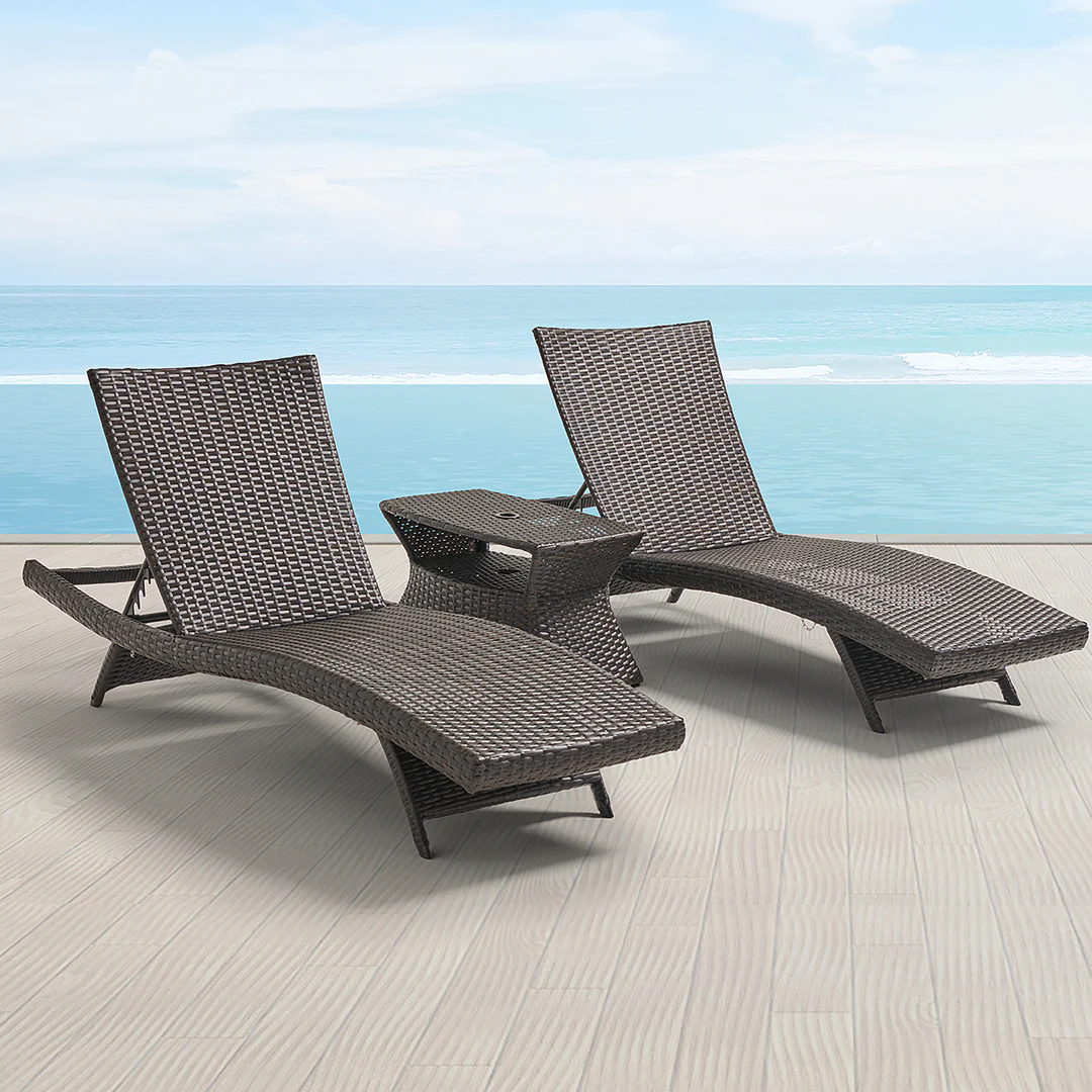 Curro Outdoor Swimming Poolside Lounger (Set of 2) With 1 Side Table (Brown)